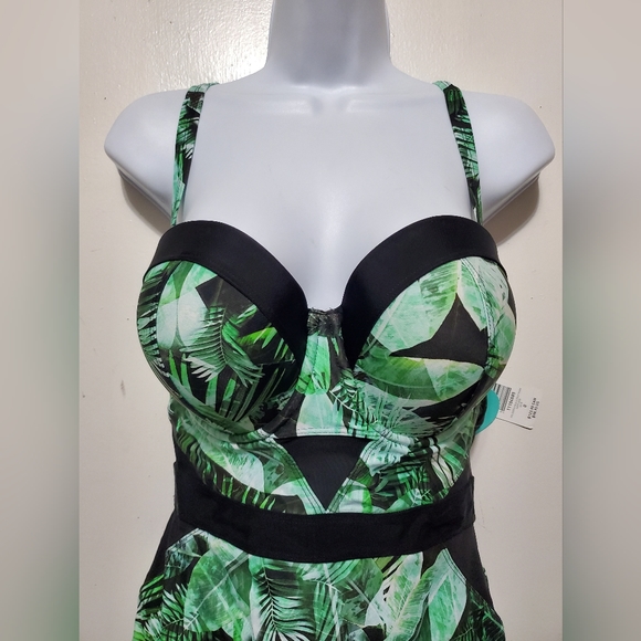 Torrid Vixen Green Palm Cutout One Piece Swimsuit 0 & 3 - Picture 5 of 11